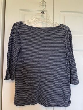 Women’s Ann Taylor Loft Sz M blue/white striped pullover top.